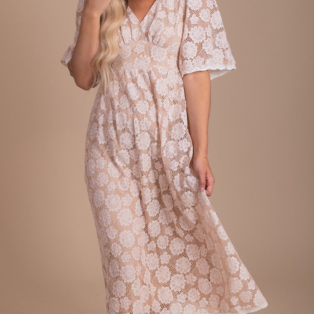 Lace Short Sleeve Flower Midi Dress